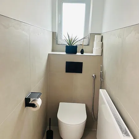 Luxurioese & Stilvolle Mit Spa-bad, Home-office & Fitnessbereich *