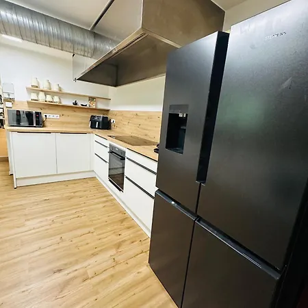 Luxurioese & Stilvolle Mit Spa-bad, Home-office & Fitnessbereich