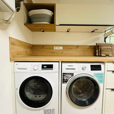 Luxurioese & Stilvolle Mit Spa-bad, Home-office & Fitnessbereich * Jockgrim