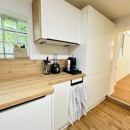 Apartment Luxurioese & Stilvolle Mit Spa-bad, Home-office & Fitnessbereich *