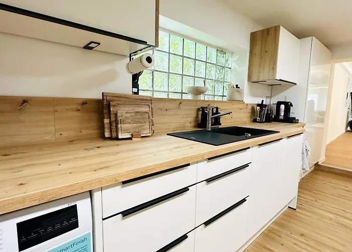 Apartment Luxurioese & Stilvolle Mit Spa-bad, Home-office & Fitnessbereich Jockgrim