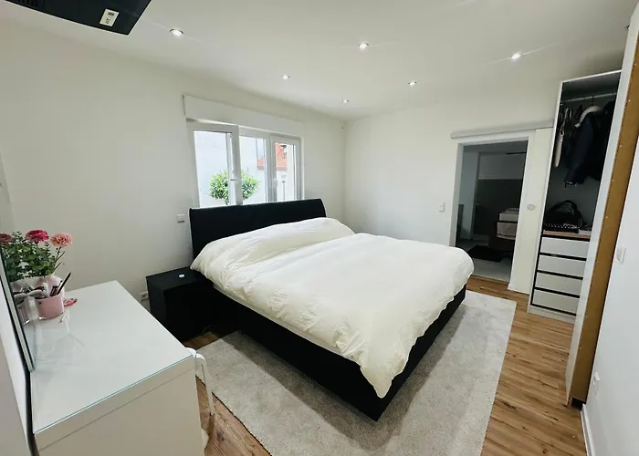 Luxurioese & Stilvolle Mit Spa-bad, Home-office & Fitnessbereich * Jockgrim